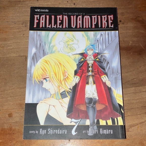 The Record of a Fallen Vampire Manga - Volume 7 by Kyo Shirodaira - Picture 1 of 12